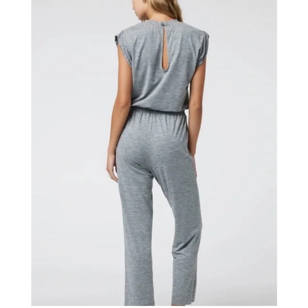 VUORI Short Sleeve Lux Crew Jumpsuit  Mallorca Heather - Picture 4 of 9